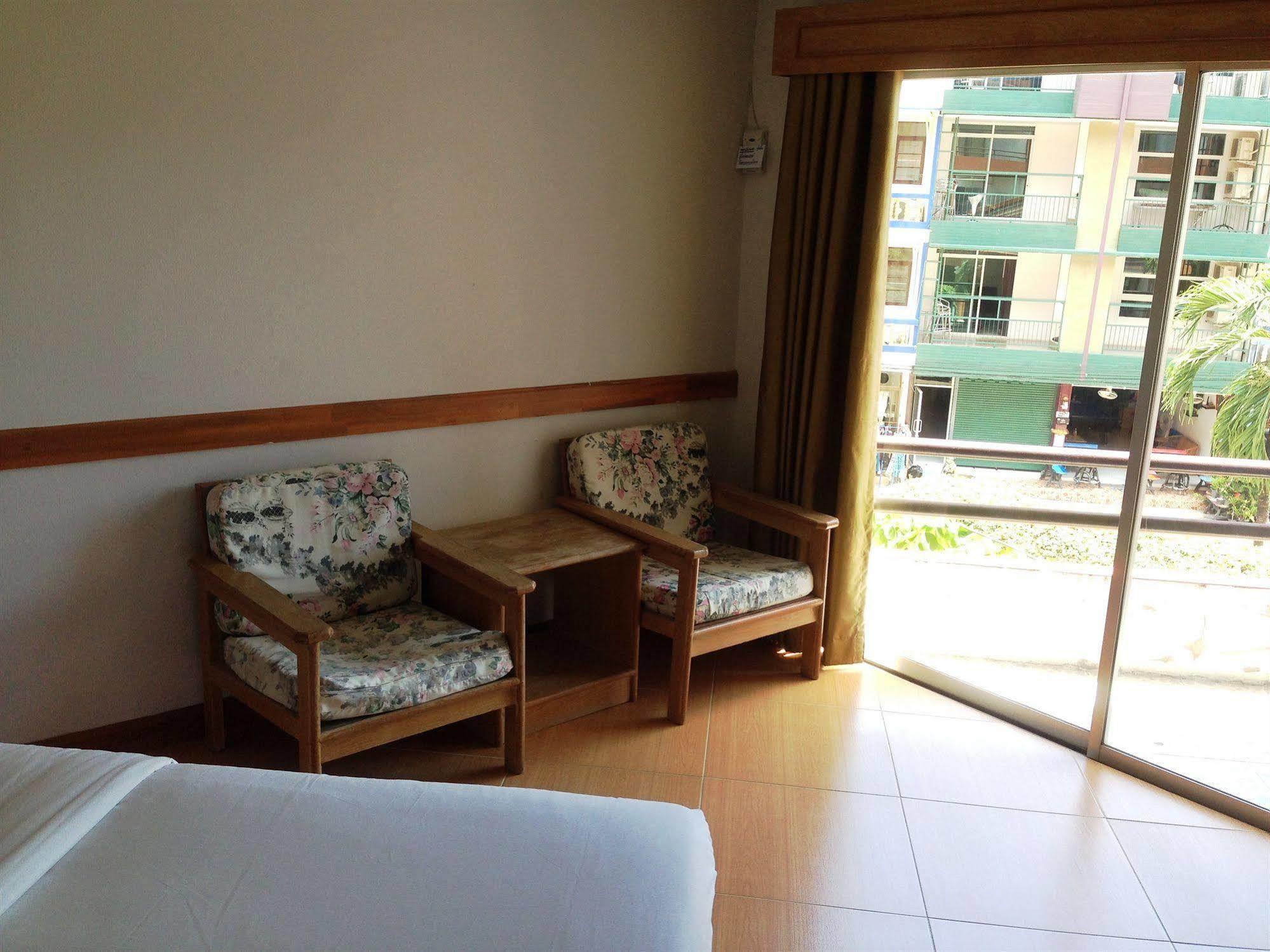 Skaw Beach Hotel Паттая Екстер'єр фото