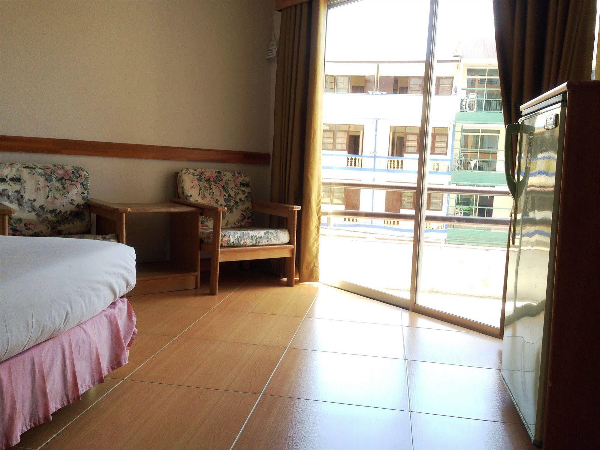 Skaw Beach Hotel Паттая Екстер'єр фото